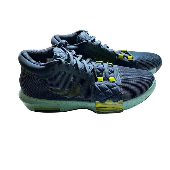 Nike Lebron Witness 8 Basketball Shoes (FB2239-402 Mens Navy Blue 13.5 NWOBOB main image 10